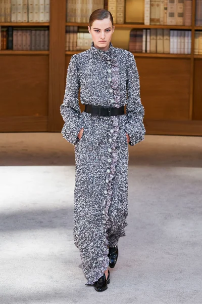 Look 46